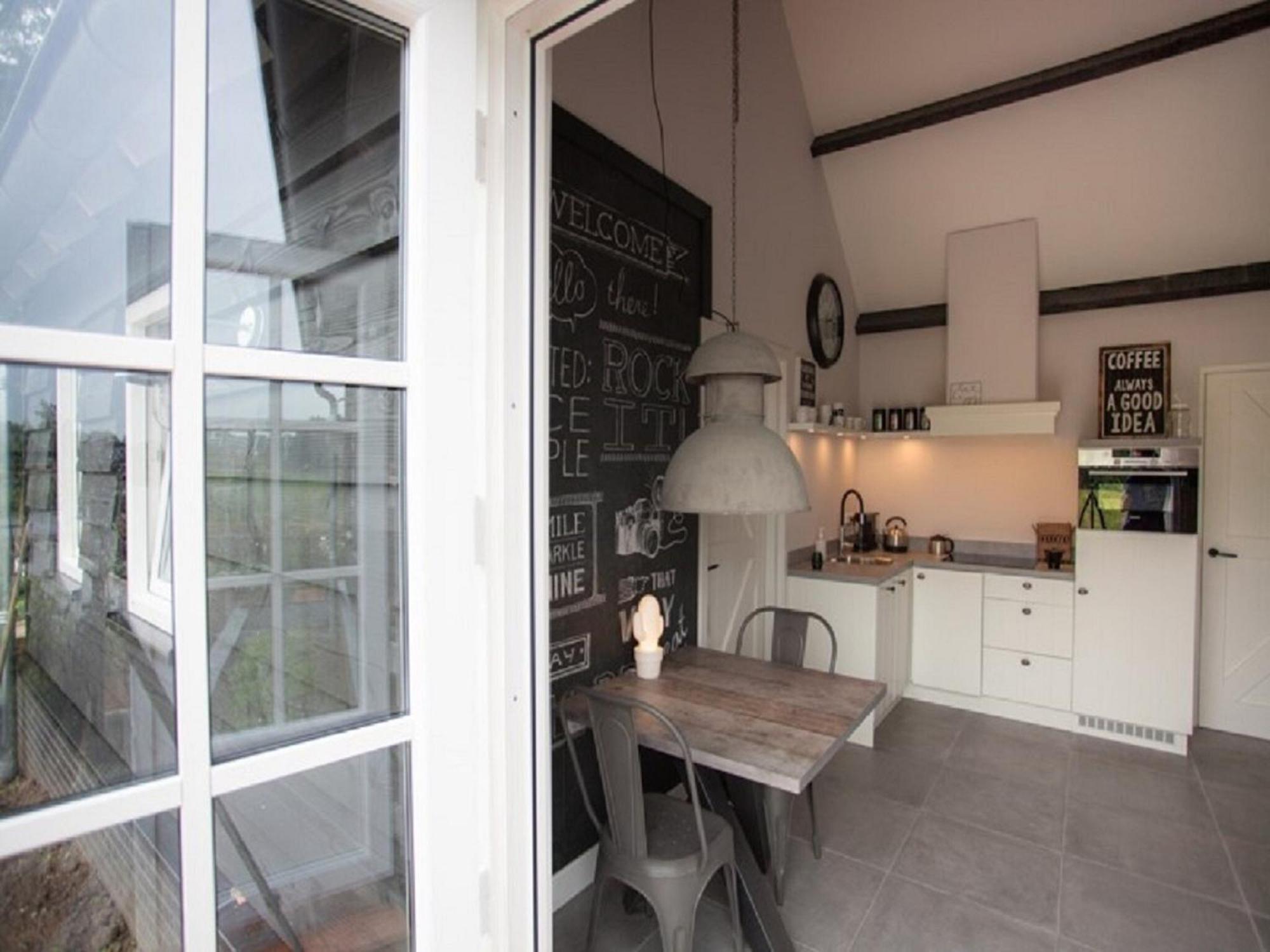Gorgeous Riverside Chalet in Cothen Buitenkant foto