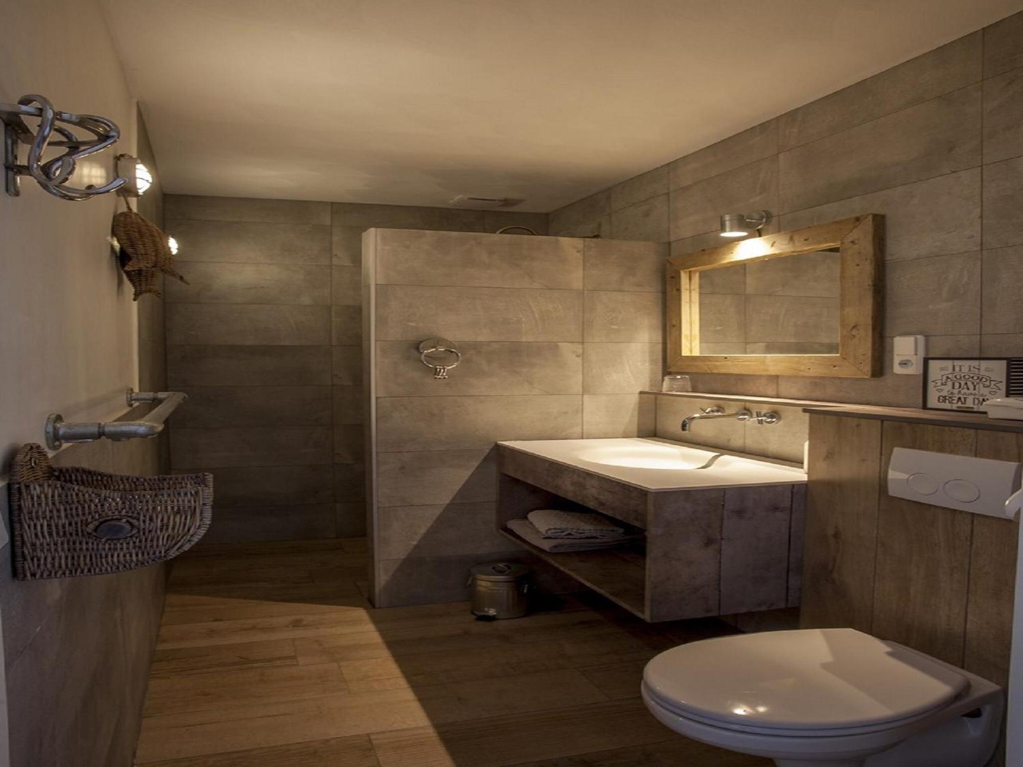 Gorgeous Riverside Chalet in Cothen Buitenkant foto